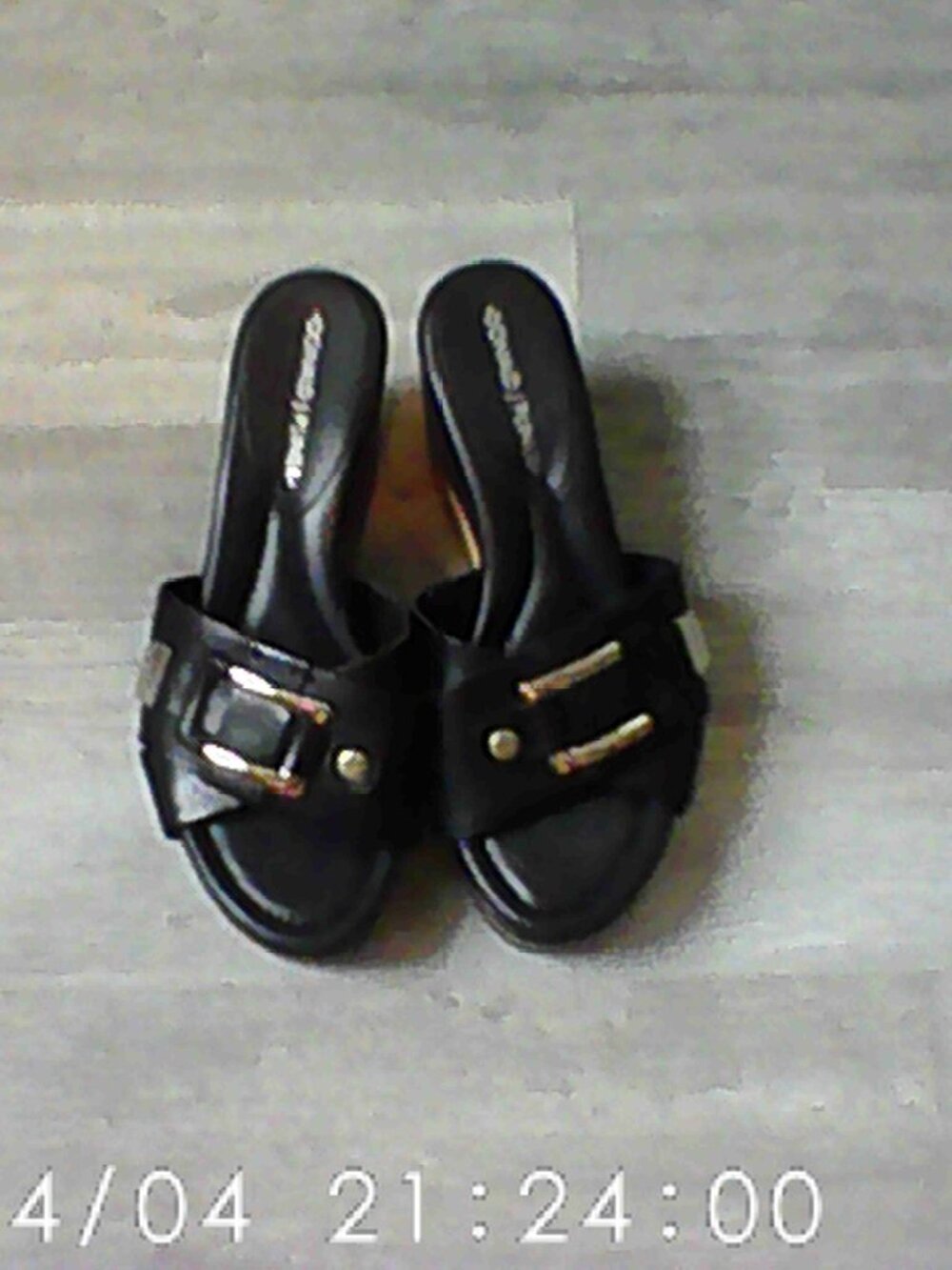 Comfy Donal J Pliner, With Silver Hardware, Size 6.5 M